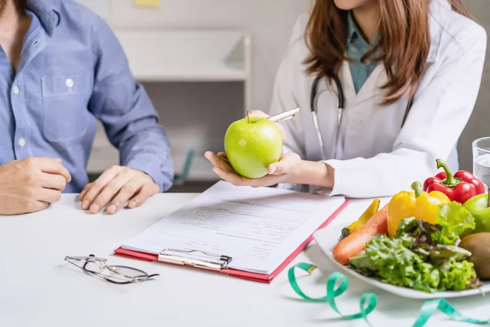 Nutrición para la mujer en Logroño: acompañamiento en menopausia, embarazo y cambios hormonales